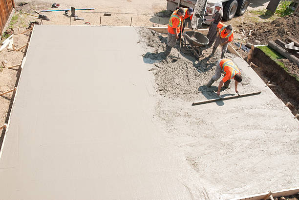 Best Concrete Sidewalk Installation  in Old Greenwich, CT